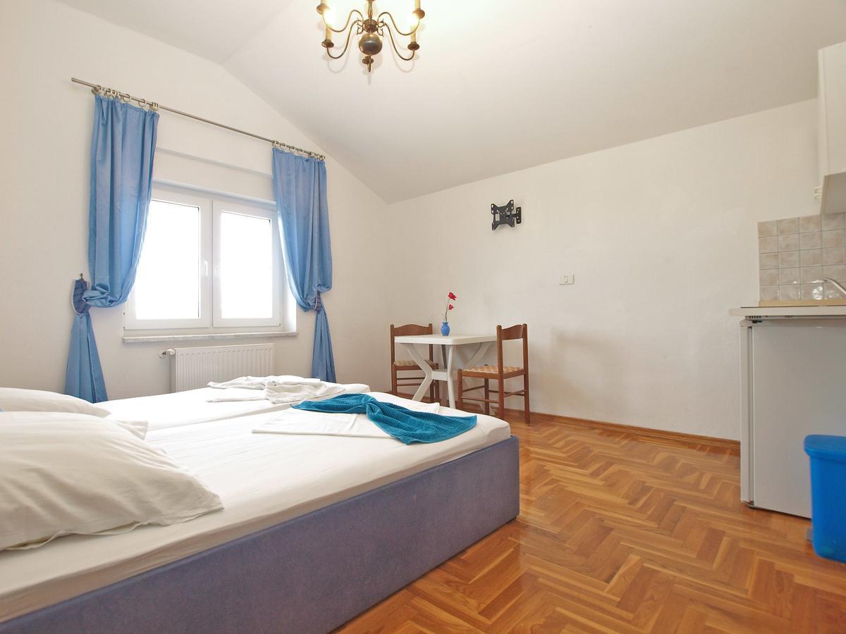 Apartments Anto 1598 Fazana Bagian luar foto