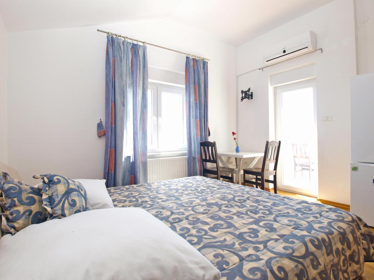 Apartments Anto 1598 Fazana Bagian luar foto