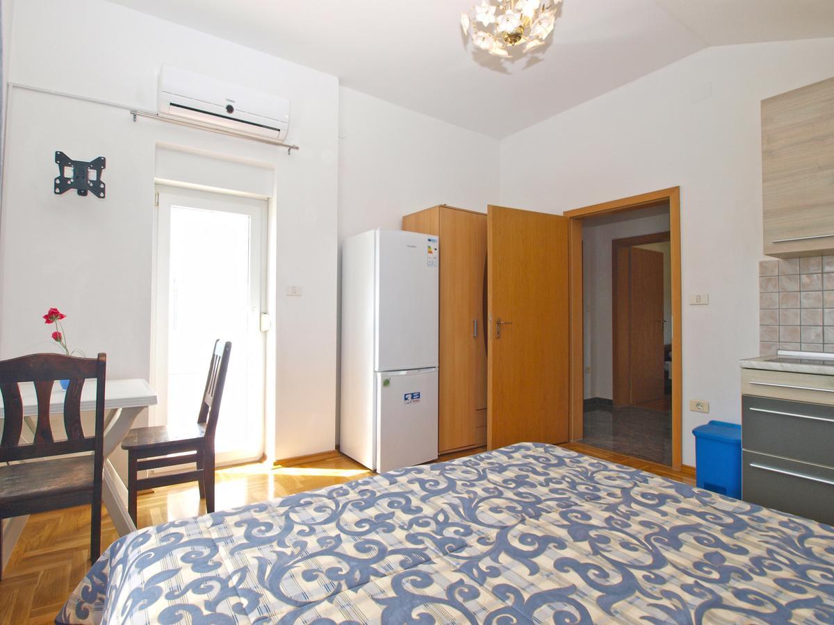 Apartments Anto 1598 Fazana Bagian luar foto