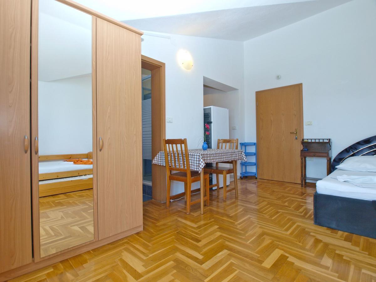 Apartments Anto 1598 Fazana Bagian luar foto